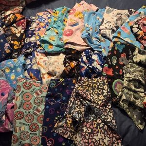 Colorful Patterned Leggings Collection